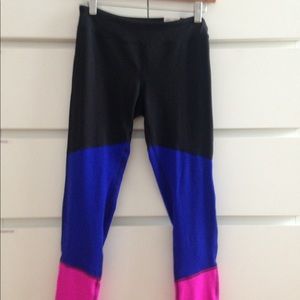 SO girls colorblock yoga legging (NWT)